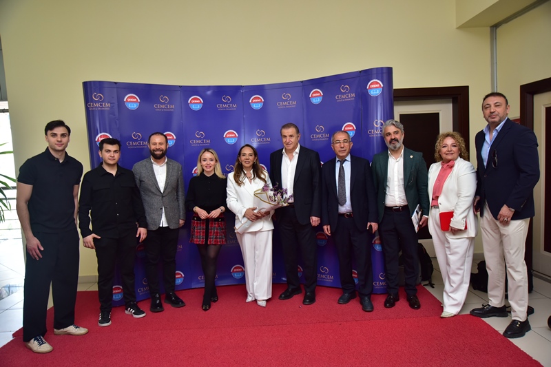 Çorumlu E�itimci Sanayici Ve �� Adamlar� Dayan��ma Derne�i Üyeleri, Cemcem Ailesi Ev Sahipli�inde Bulu�tu 